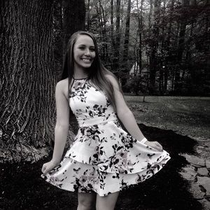 Meet your Posher, Carley